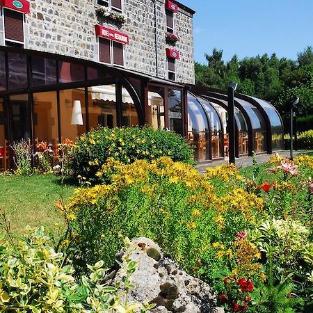 Les Hirondelles Hotel Orcines Bagian luar foto
