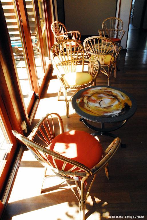 Les Hirondelles Hotel Orcines Bagian luar foto