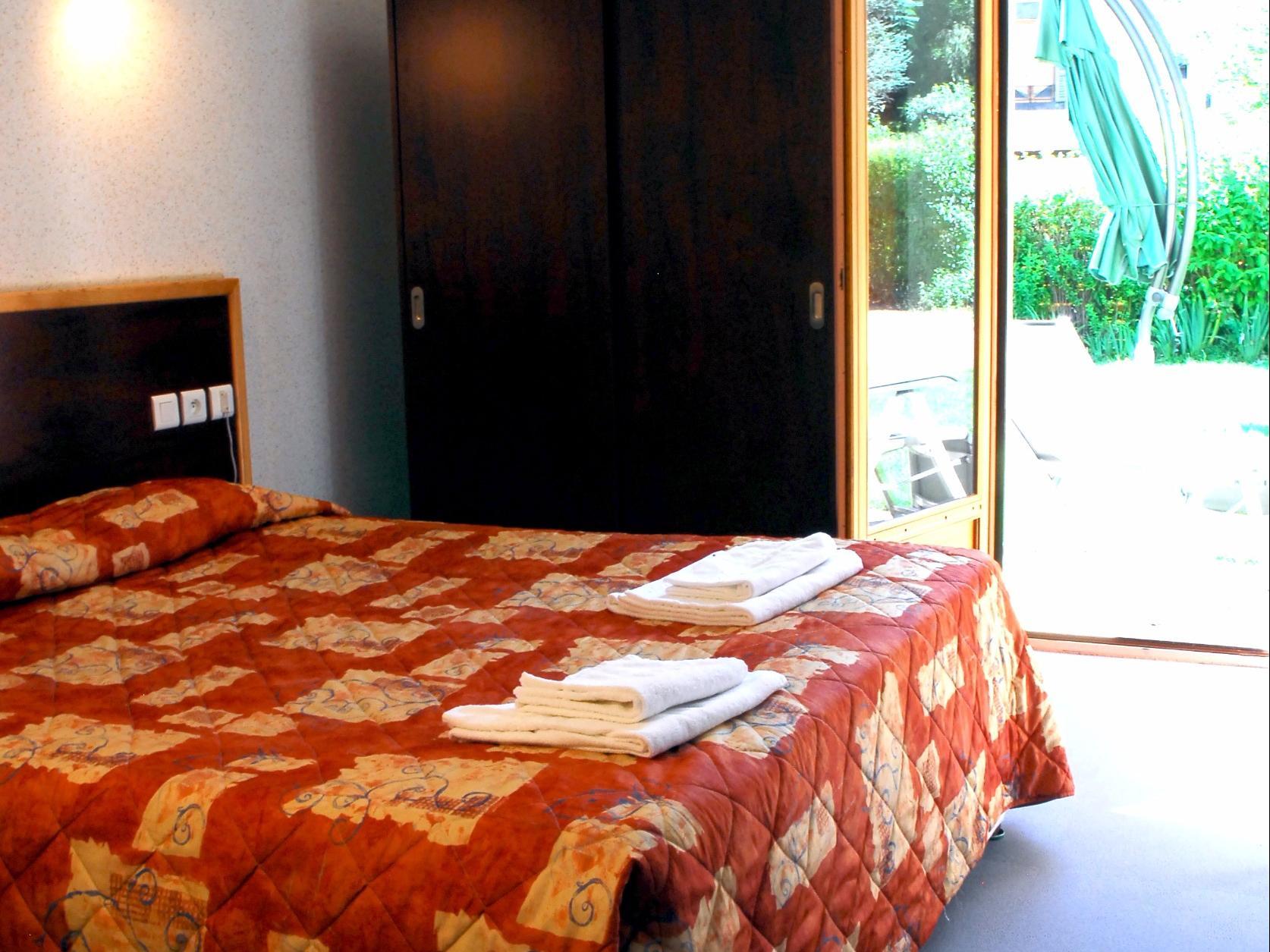 Les Hirondelles Hotel Orcines Bagian luar foto