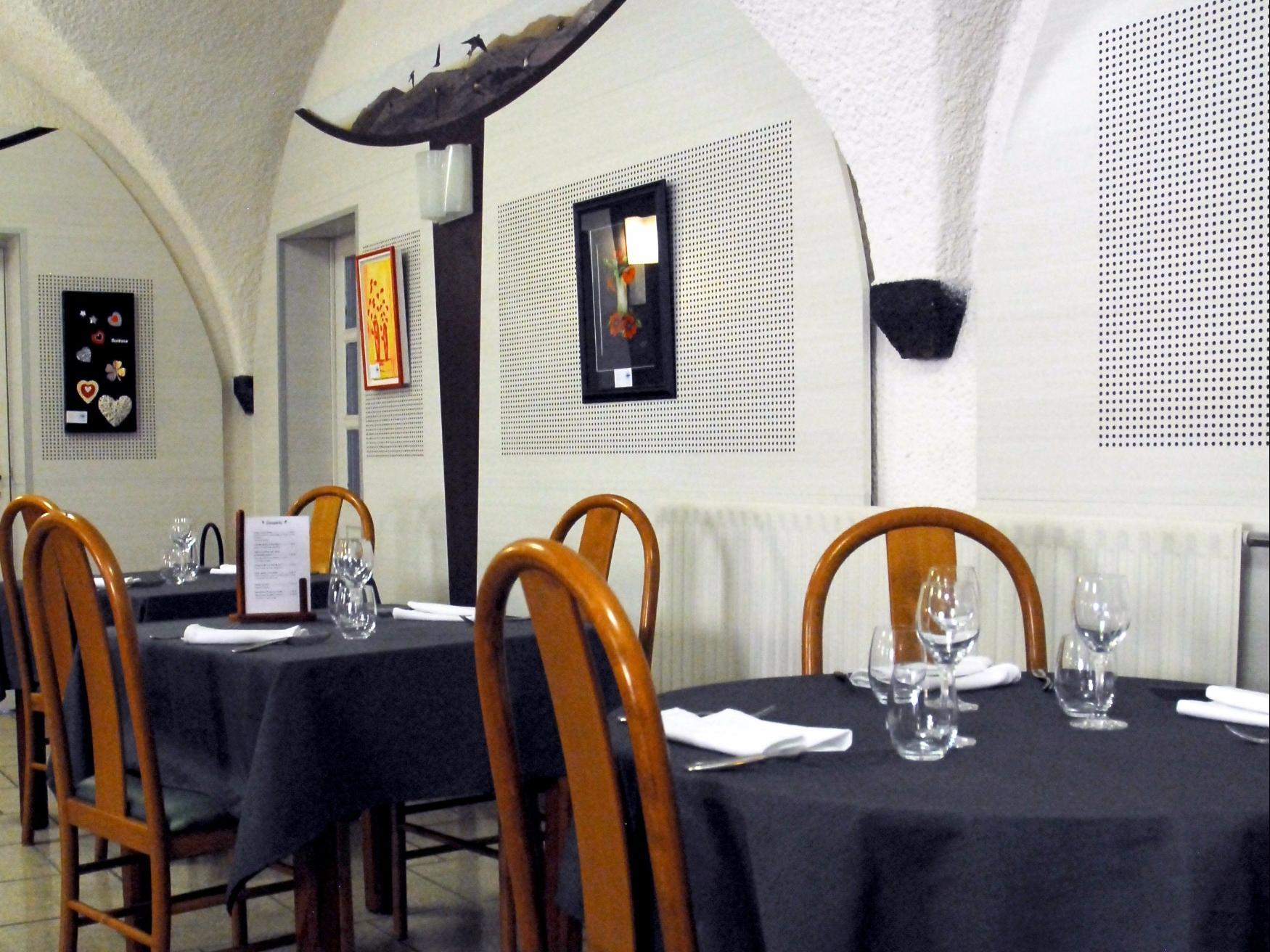 Les Hirondelles Hotel Orcines Bagian luar foto